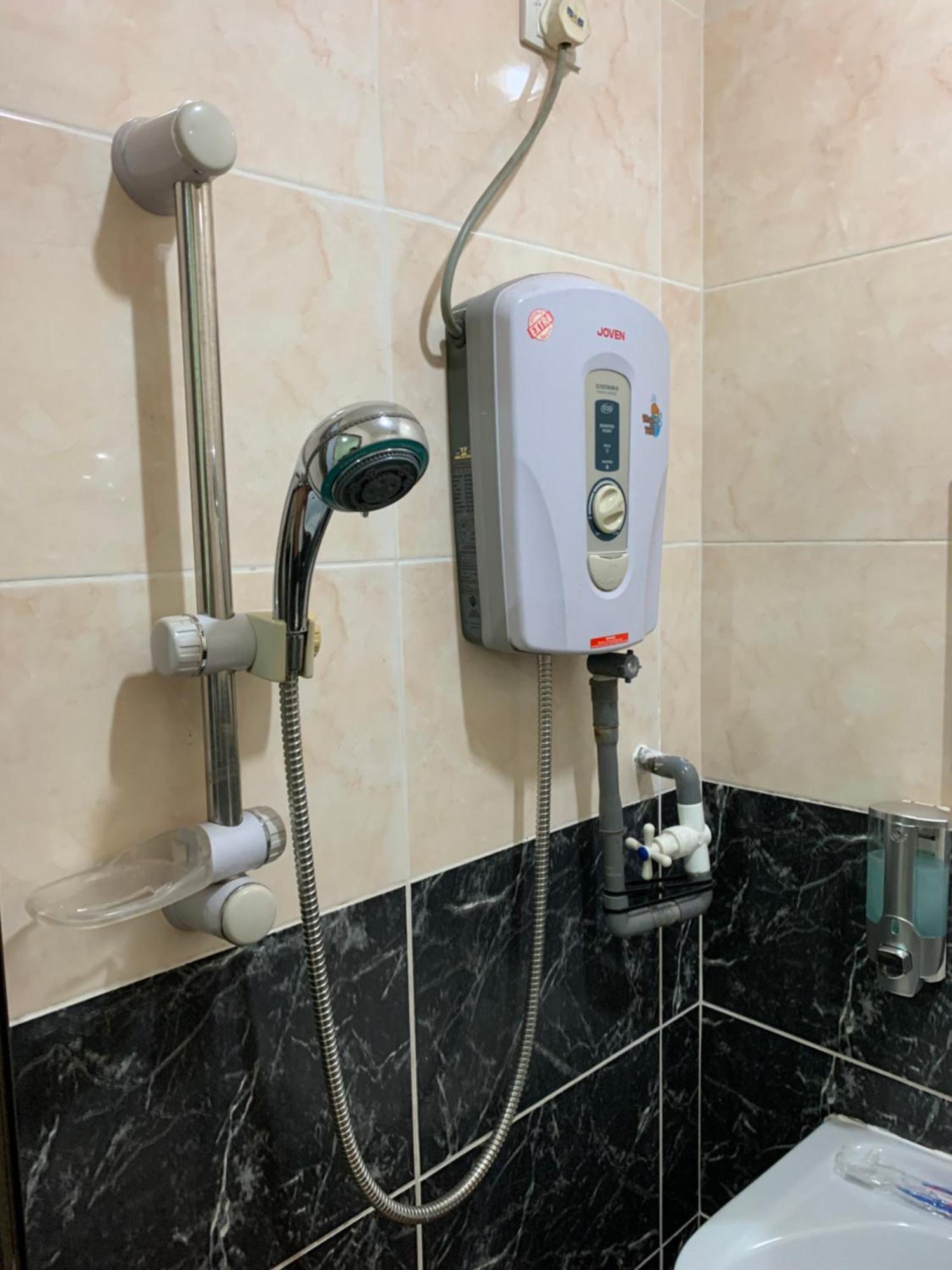 Hotel Bajet Pulai Ипох Екстериор снимка